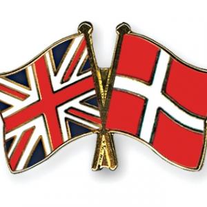 Flag Pins Great Britain Denmark2